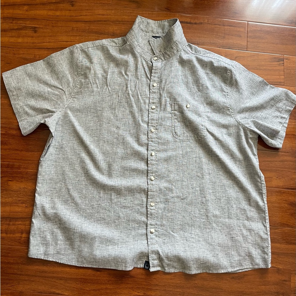 Casual Gray Button-Down Shirt for Men